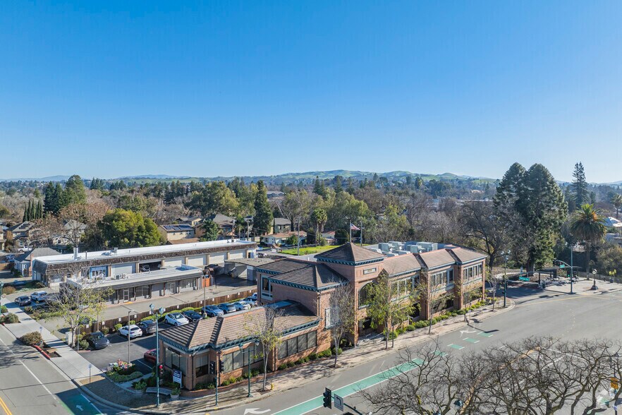 More Photos Of 900 Main St, Pleasanton Office For Lease