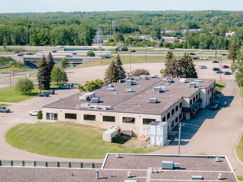 More Photos Of 7945 Wallace Rd, Eden Prairie Manufacturing For Lease