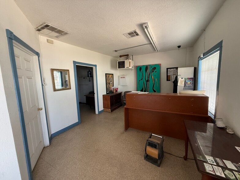 More Photos Of 7550 Alameda Ave, El Paso Office For Sale