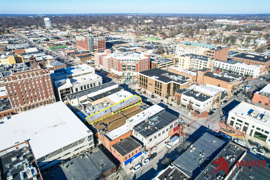 More Photos Of 812 E Broadway, Columbia Storefront Retail Office For Sale