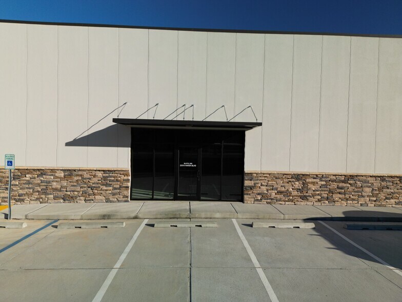 More Photos Of 23516 Haven Blvd, Ponchatoula General Retail For Sale