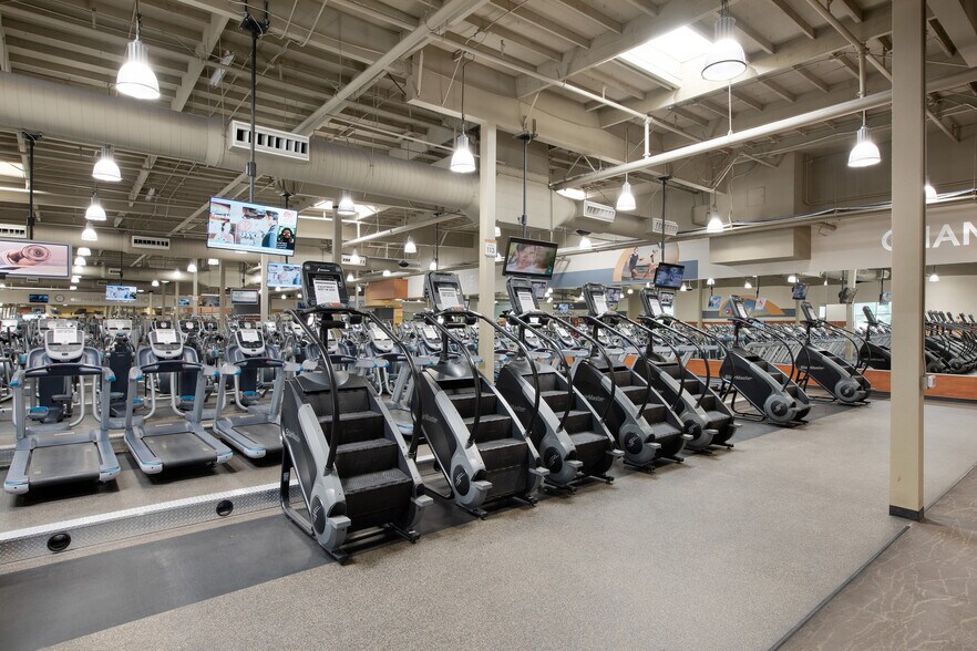 More Photos Of 1610 Crane Ct, San Jose Freestanding For Lease