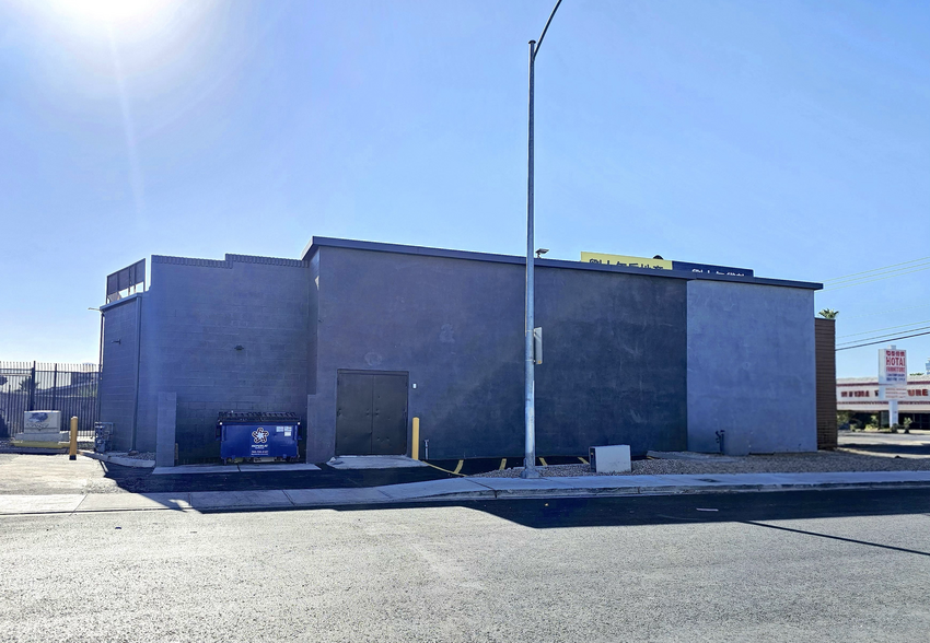 More Photos Of 4730 Spring Mountain Rd, Las Vegas Freestanding For Lease
