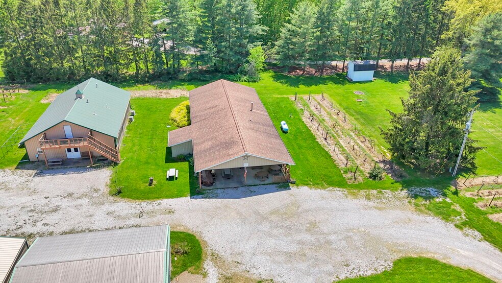 More Photos Of 1900 Winchester Southern Rd, Canal Winchester Winery Vineyard For Sale