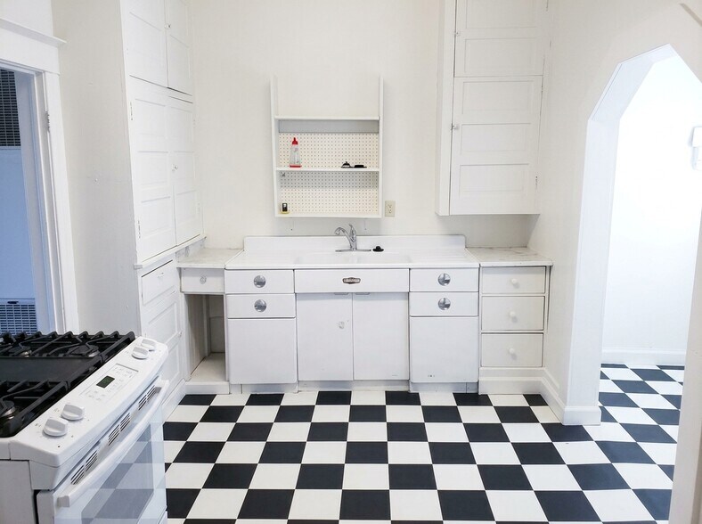 More Photos Of 429 10th St, Sparks Multifamily For Sale