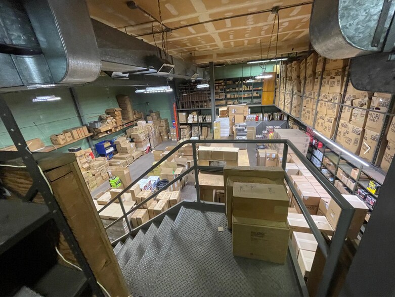 More Photos Of 765 Fulton St, Farmingdale Warehouse For Sale