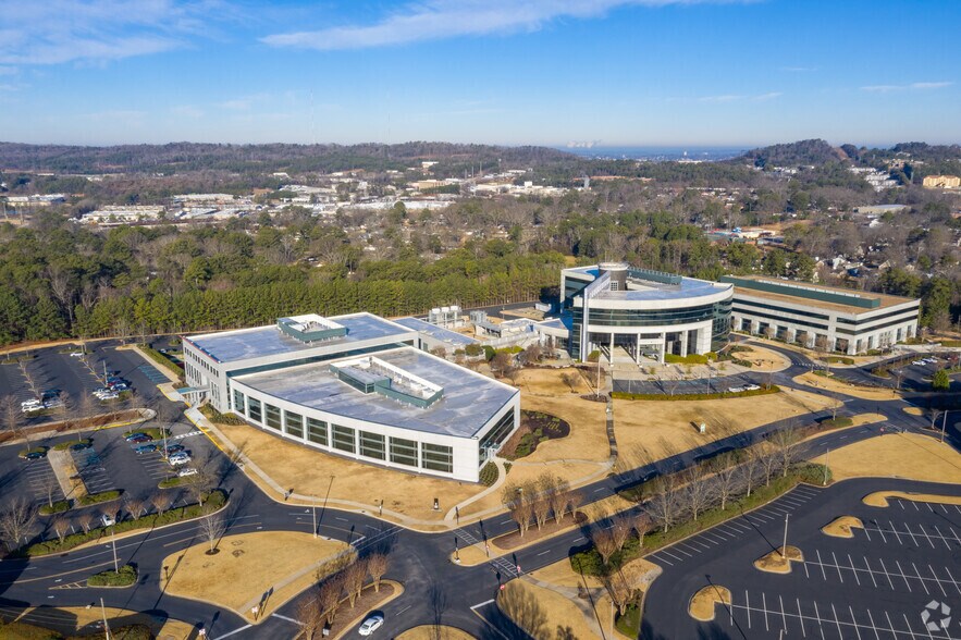 More Photos Of 200 Wildwood Pky, Birmingham Unknown For Lease