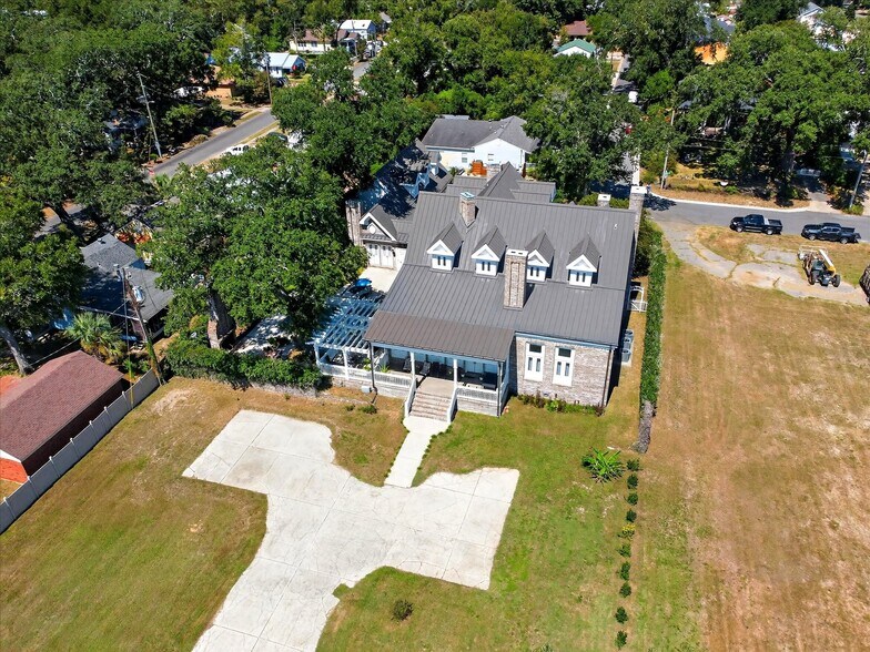 More Photos Of 1611 Glenn Swetman St, Biloxi Specialty For Sale