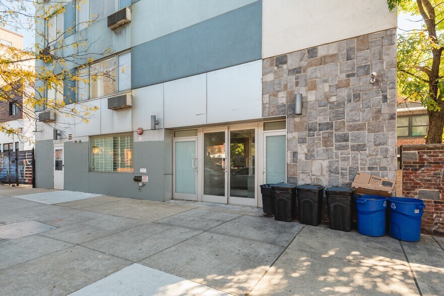 More Photos Of 518 Meeker Ave, Brooklyn Apartments For Sale