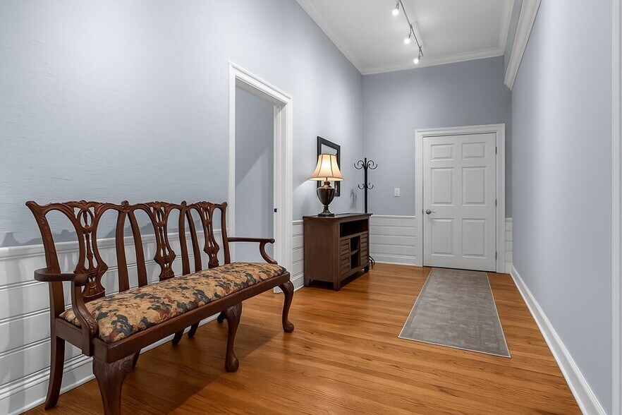 More Photos Of 235 Cedric St, Leesburg Office Residential For Lease