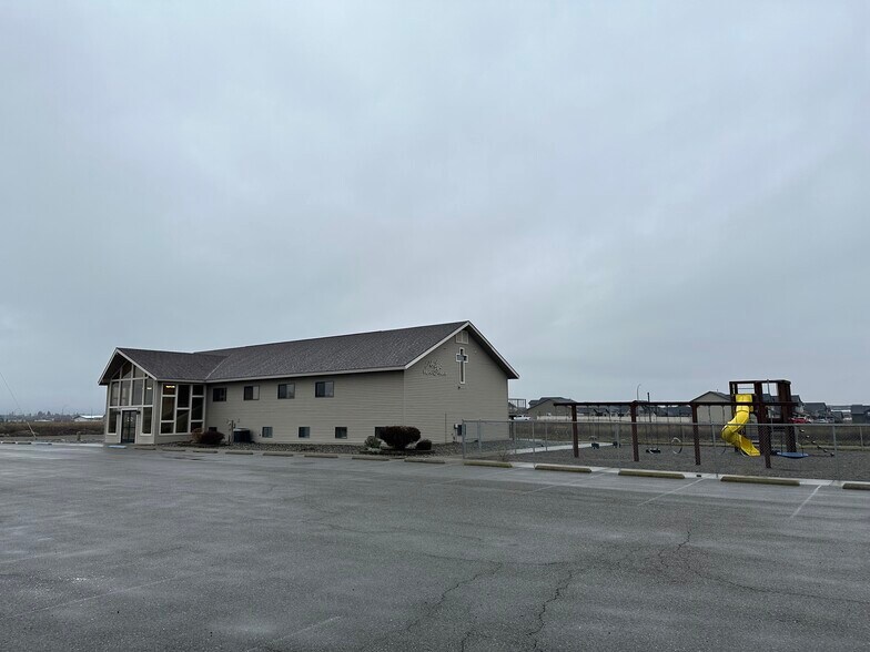 More Photos Of 8076 W Prairie Ave, Post Falls Religious Facility For Lease