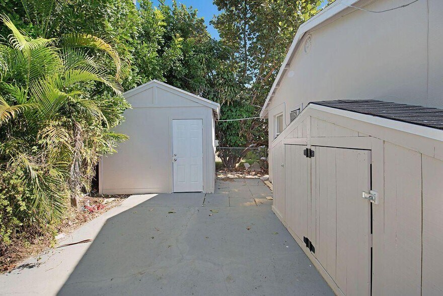 More Photos Of 1883 Smith Dr, North Palm Beach Multifamily For Sale