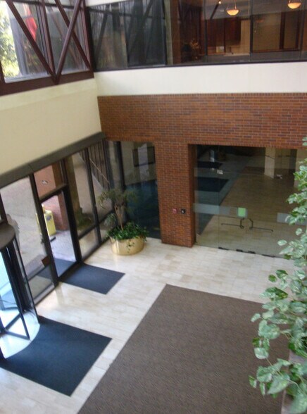 More Photos Of 909 E Southeast Loop 323, Tyler Office For Sale