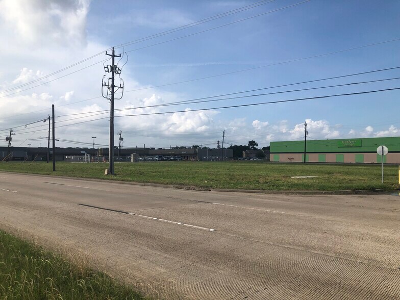 More Photos Of RES 1 West Town Shopping Center PH 2, Decker Dr, Baytown Land For Sale