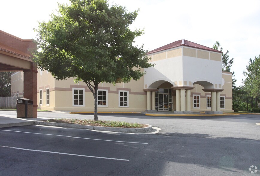 More Photos Of 6050 Singleton Rd, Norcross Unknown For Lease