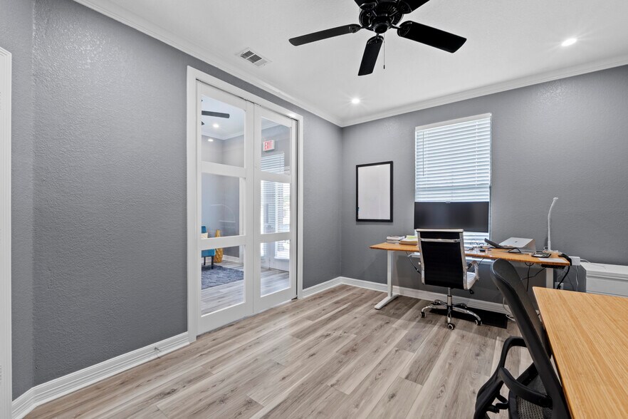 More Photos Of 3000 Joe Dimaggio Blvd, Round Rock Medical For Sale