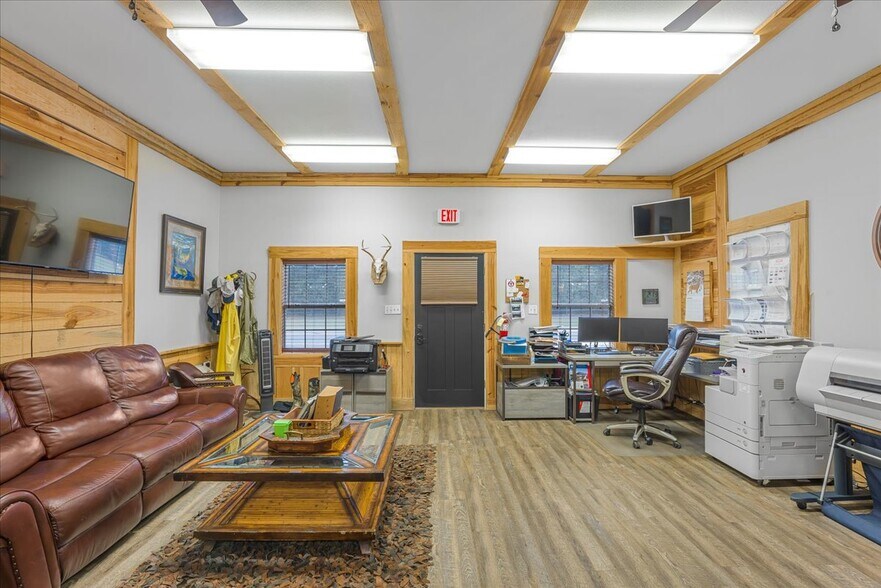 More Photos Of 7513 Highway 90, Milton Loft Creative Space For Sale