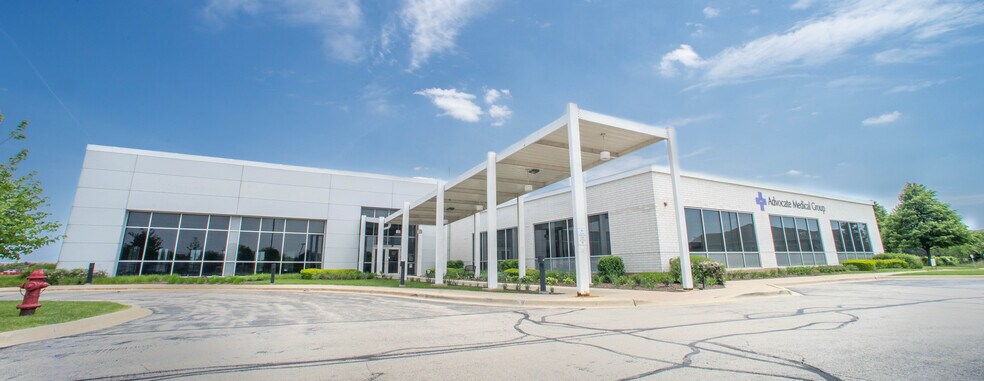 More Photos Of 1500 Sycamore Rd, Yorkville Medical For Lease