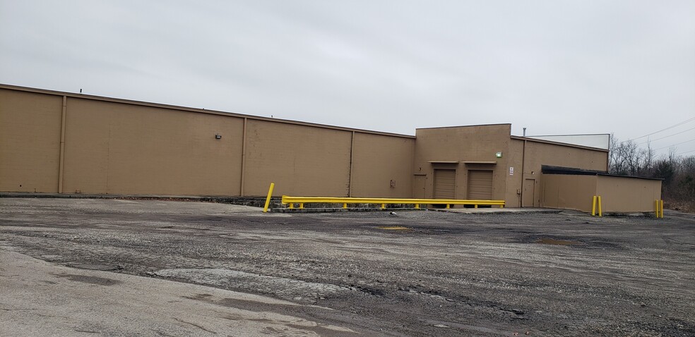 More Photos Of 4249 E Square Dr, Columbus Unknown For Lease