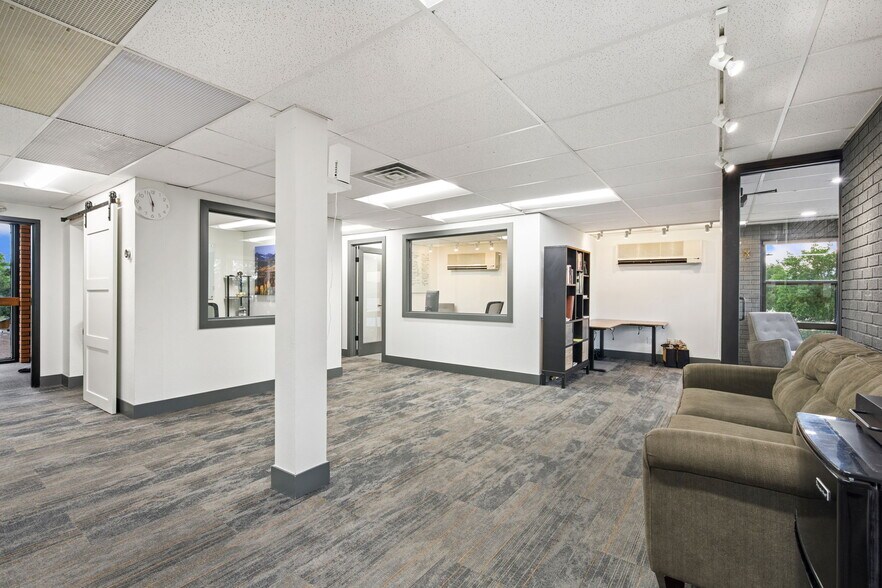 More Photos Of 504 W Eisenhower Blvd, Loveland Office For Sale
