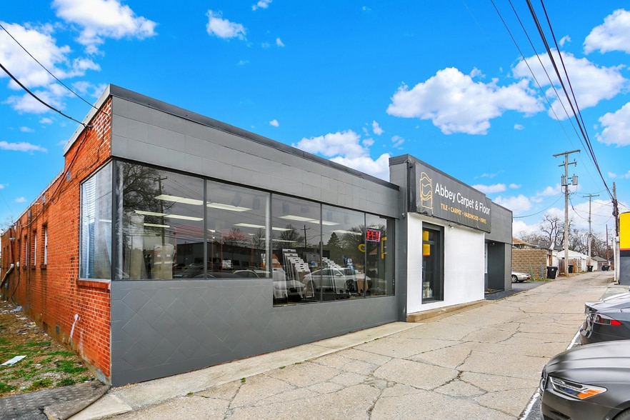 Primary Photo Of 1915 Lenox St, Harrisburg General Retail For Sale