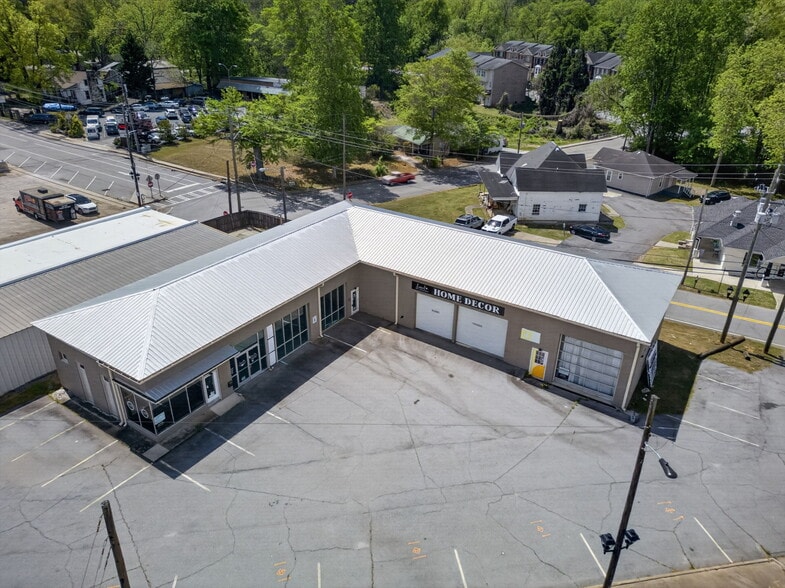More Photos Of 116 W Bankhead Hwy, Villa Rica Storefront Retail Office For Sale