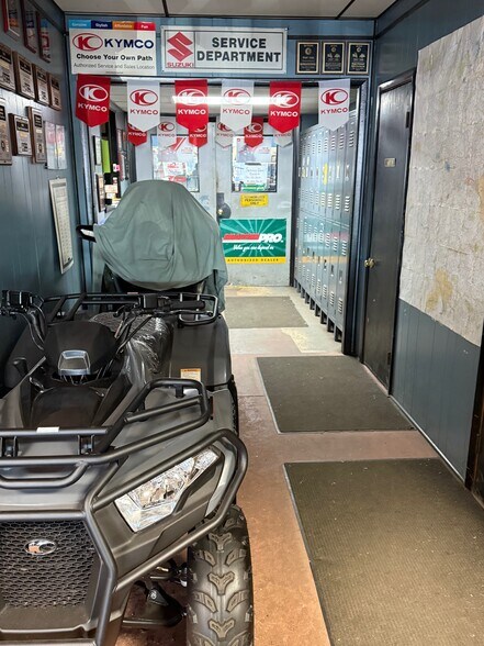 More Photos Of 749 US-202 Hwy, Flemington Auto Repair For Sale