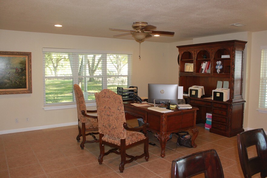 More Photos Of 16607 Mueschke Rd, Cypress Office Residential For Sale