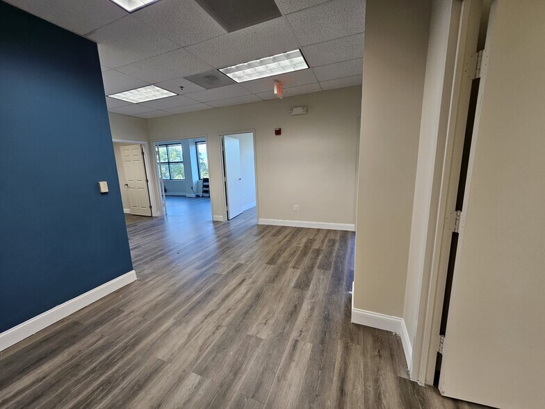 More Photos Of 9161 Liberia Ave, Manassas Medical For Lease