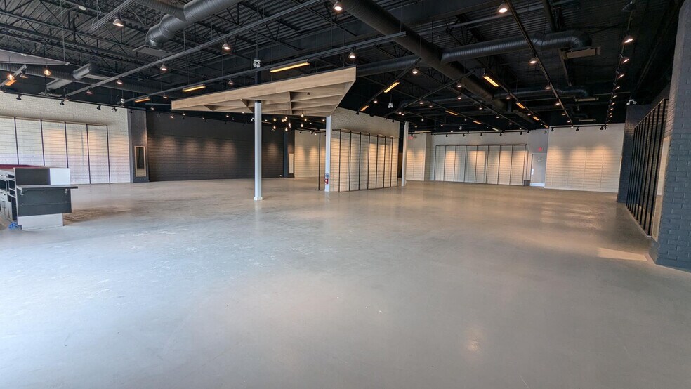 More Photos Of 100 Ranch Market, Strathmore Unknown For Lease