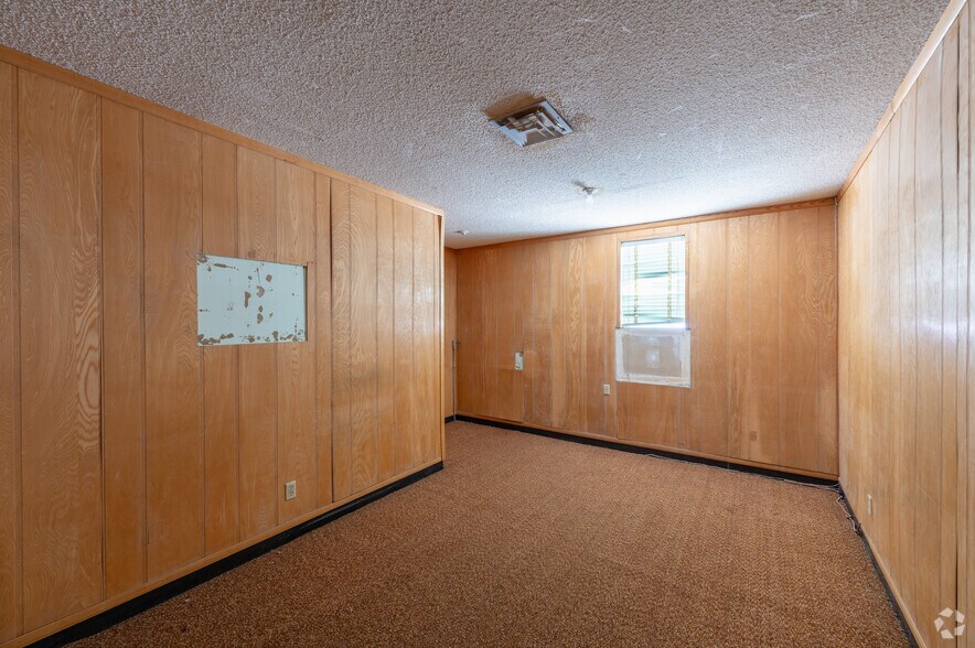 More Photos Of 4101 W Charleston Blvd, Las Vegas Freestanding For Sale