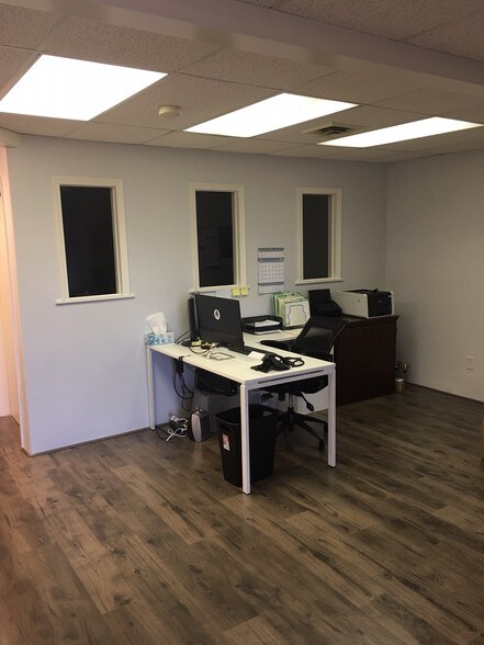 More Photos Of 703 Giddings Ave, Annapolis Medical For Sale