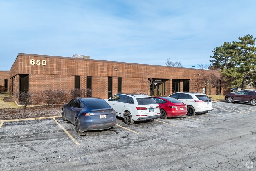 More Photos Of 650 E Devon Ave, Itasca Office For Lease
