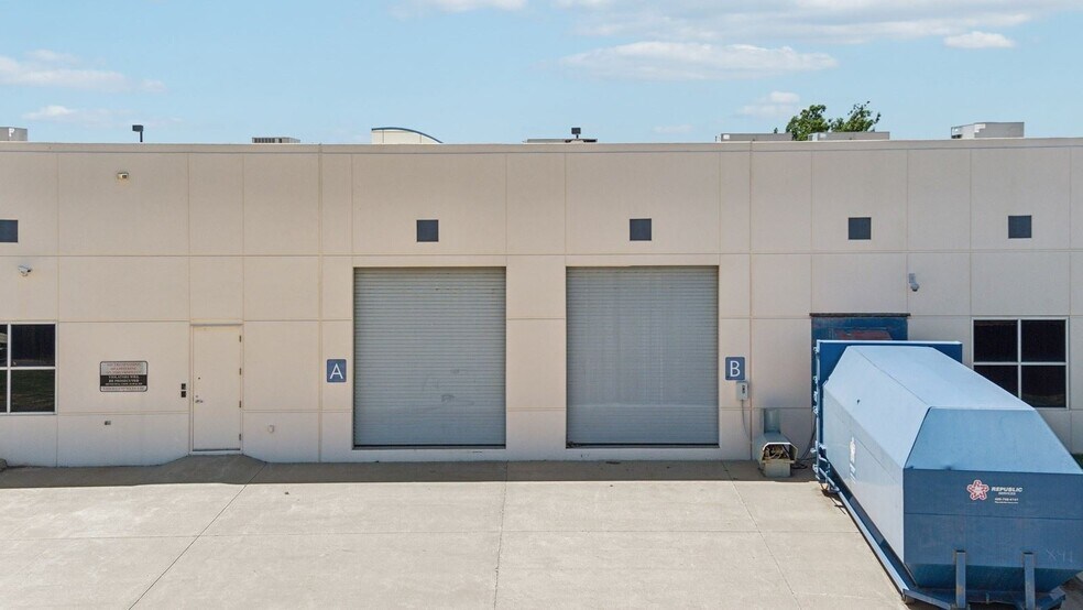 More Photos Of 8400 Silver Crossing, Oklahoma City Office For Sale