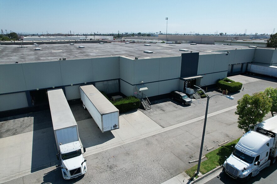 More Photos Of 6120-6140 Peachtree St, Commerce Distribution For Lease