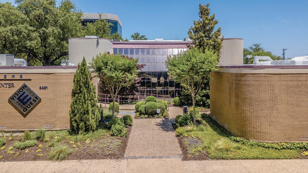 More Photos Of 5421 La Sierra Dr, Dallas Medical For Lease