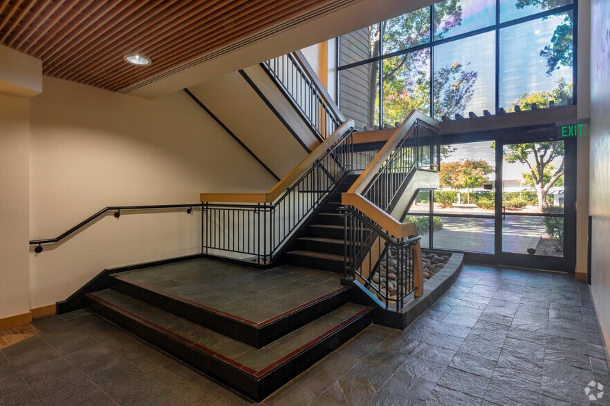 More Photos Of 175 S San Antonio Rd, Los Altos Office For Lease