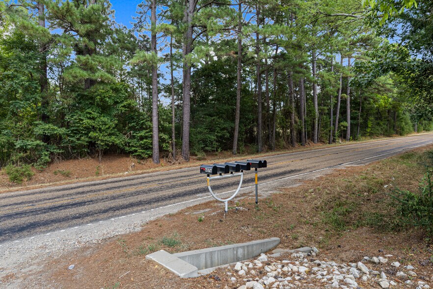 More Photos Of 6076 FM 1650, Gilmer Multifamily For Sale