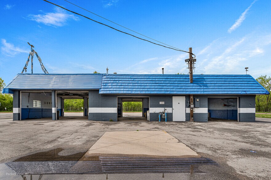 More Photos Of 13727 S Halsted St, Riverdale General Retail For Sale