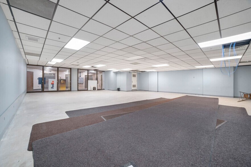 More Photos Of 230 W Superior St, Duluth Office For Lease