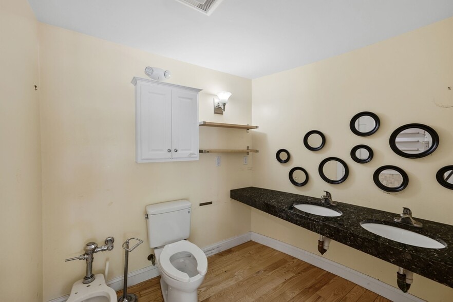 More Photos Of 181 Main St, Rowley Medical For Sale