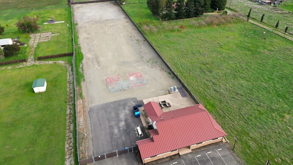 More Photos Of 6201 Bradshaw Rd, Sacramento Industrial For Sale