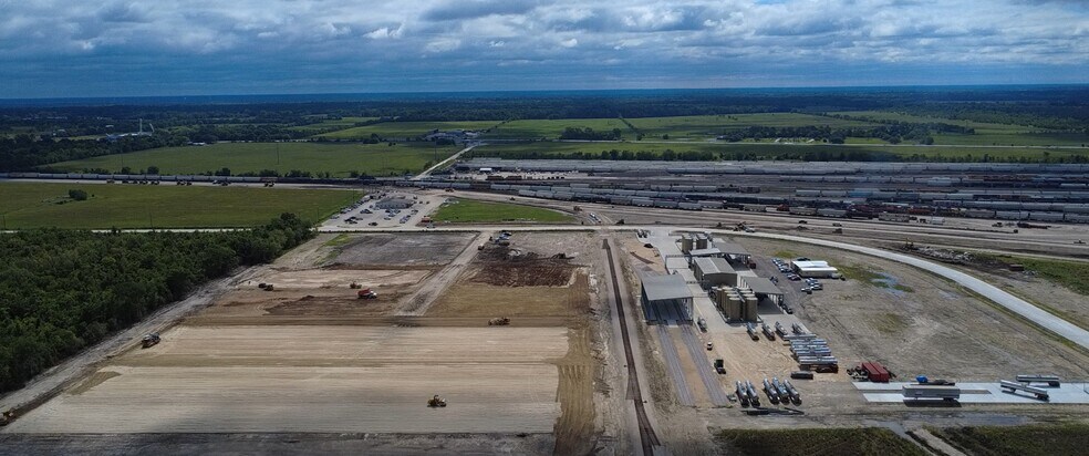 More Photos Of 4445 Highway 90 W, Dayton Unknown For Lease