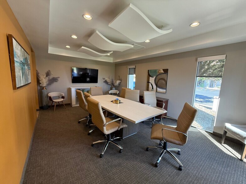 More Photos Of 402 E Southern Ave, Tempe Office For Lease
