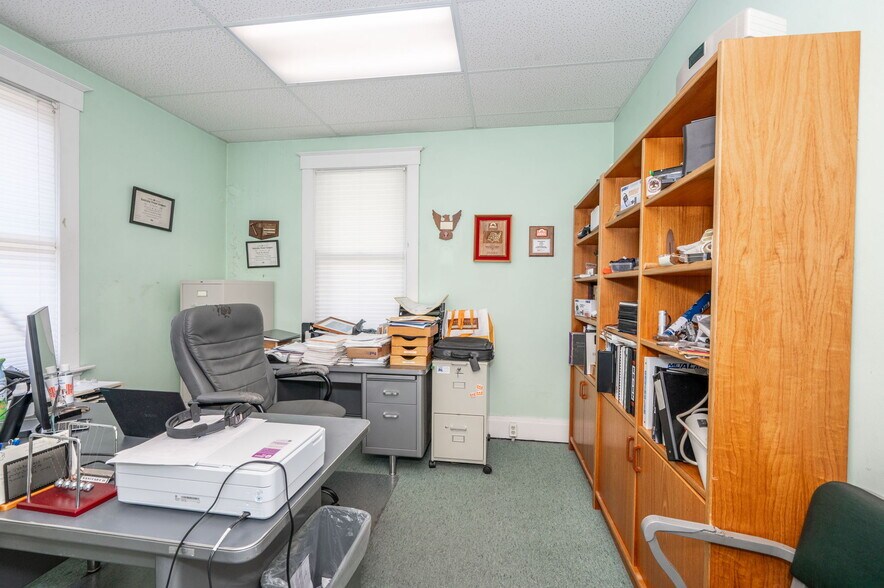 More Photos Of 8612 Reading Rd, Cincinnati Office For Sale