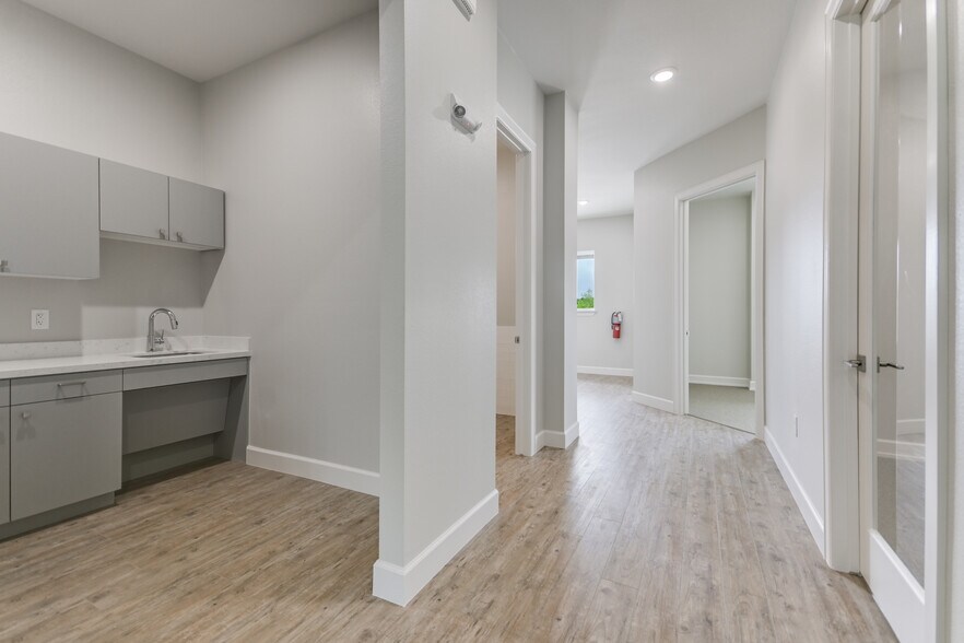 More Photos Of 2901 Caballo Ranch Blvd, Leander Office For Sale