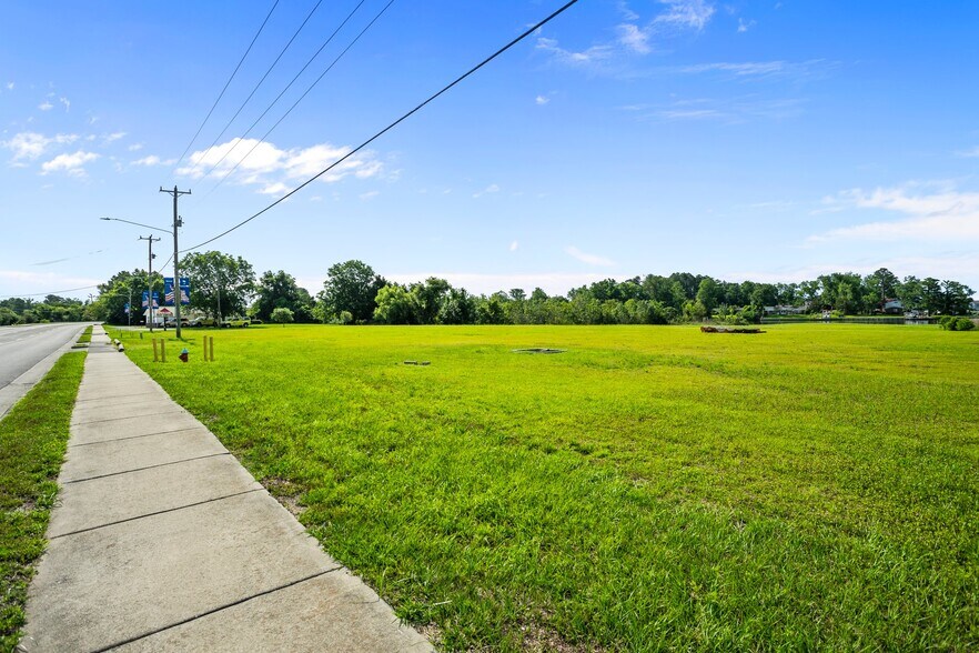 More Photos Of 0000 Old Bridge St, Jacksonville Land For Lease