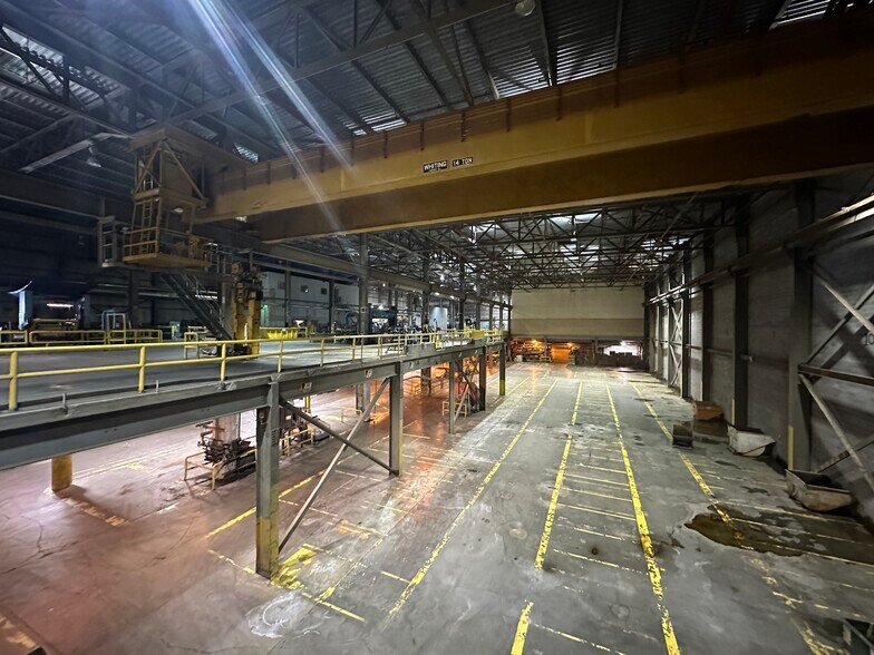 More Photos Of 300 Riley Rd, Jay Warehouse For Lease