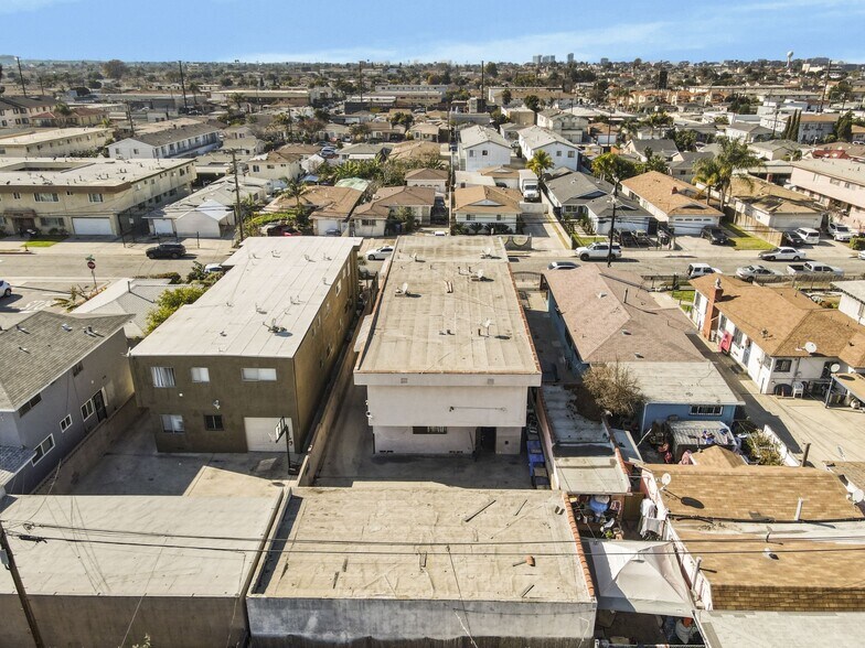 More Photos Of 13314 Cordary Ave, Hawthorne Apartments For Sale