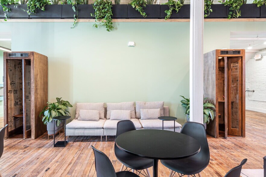 More Photos Of 828 N Broadway St, Knoxville Coworking Space